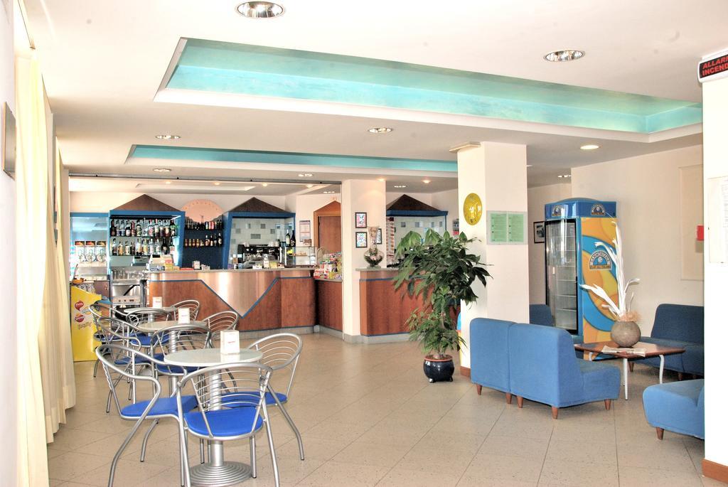 Aparthotel Tourist 3*